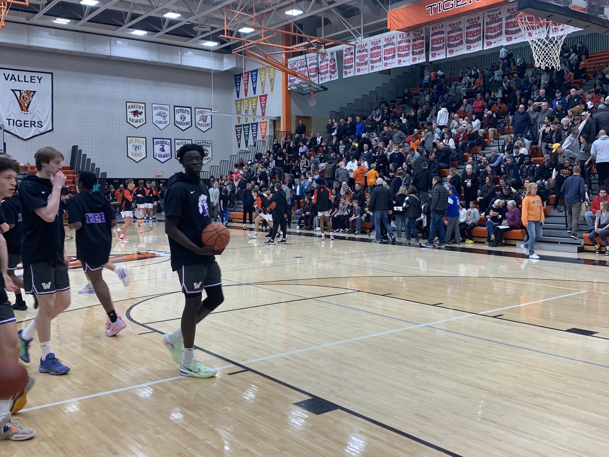 Nick Osen on Twitter "Valley High School is the place to be tonight