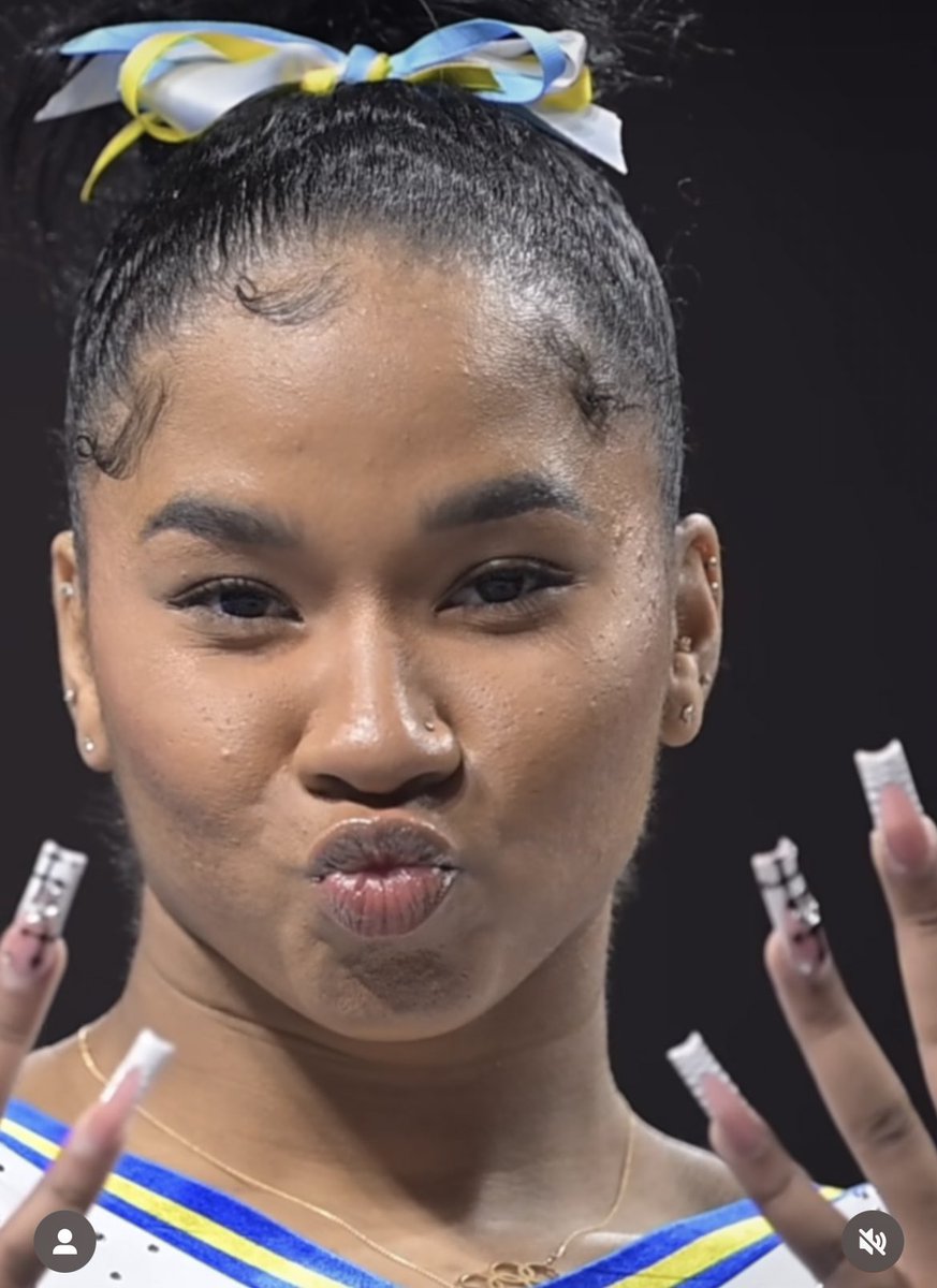 how does Jordan do gymnastics with acrylics that long?? I can’t even turn a doorknob w them 😭