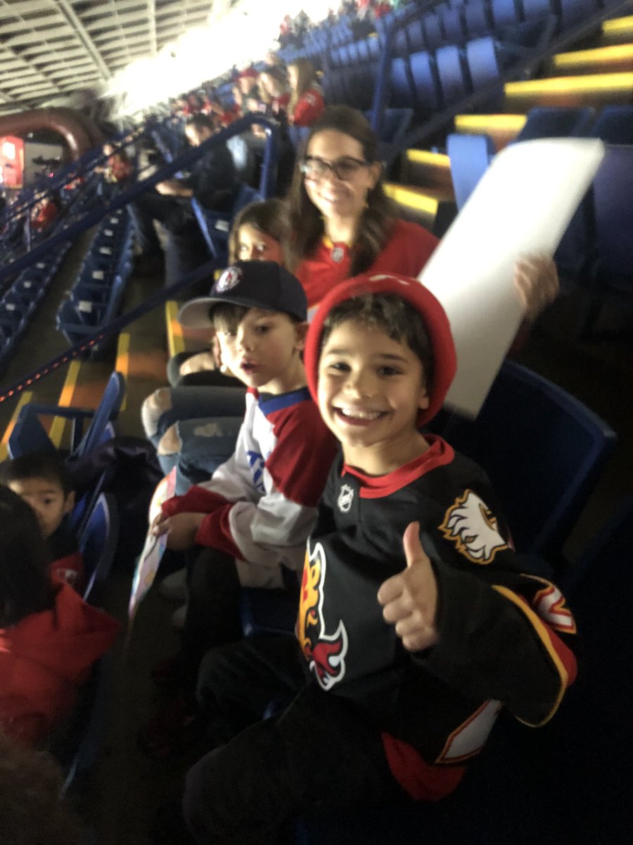 RTalavlikar's tweet photo. #celebratethered @NHLFlames #beforethegame https://t.co/JoFosDq9u2
