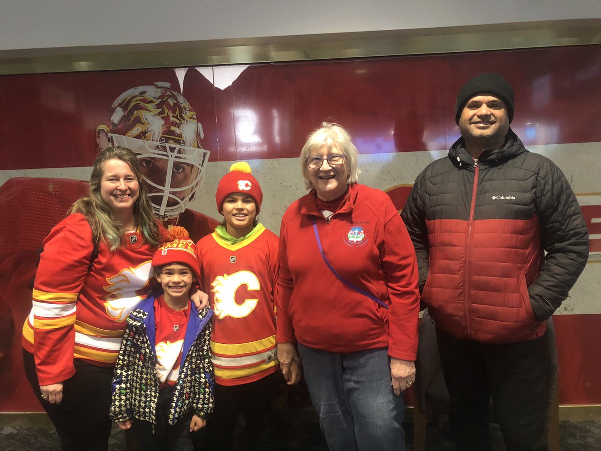 RTalavlikar's tweet photo. #celebratethered @NHLFlames #beforethegame https://t.co/JoFosDq9u2