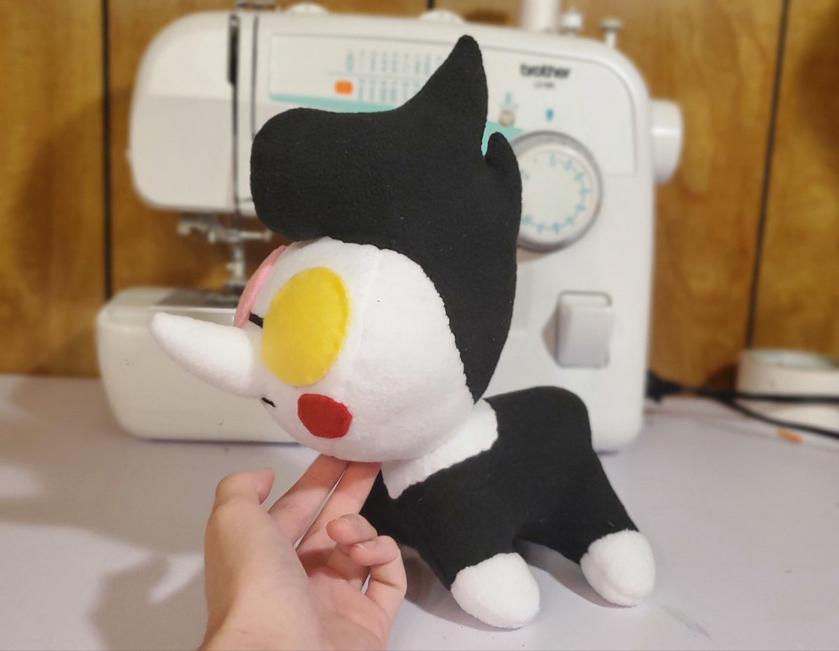 A custom Spamton G. Spamton inspired TBH creature plushie! [YIPPEE!]

#tbhcreature #spamton #DELTARUNE #deltarunefanart #spamtonfanart #plushie #plush