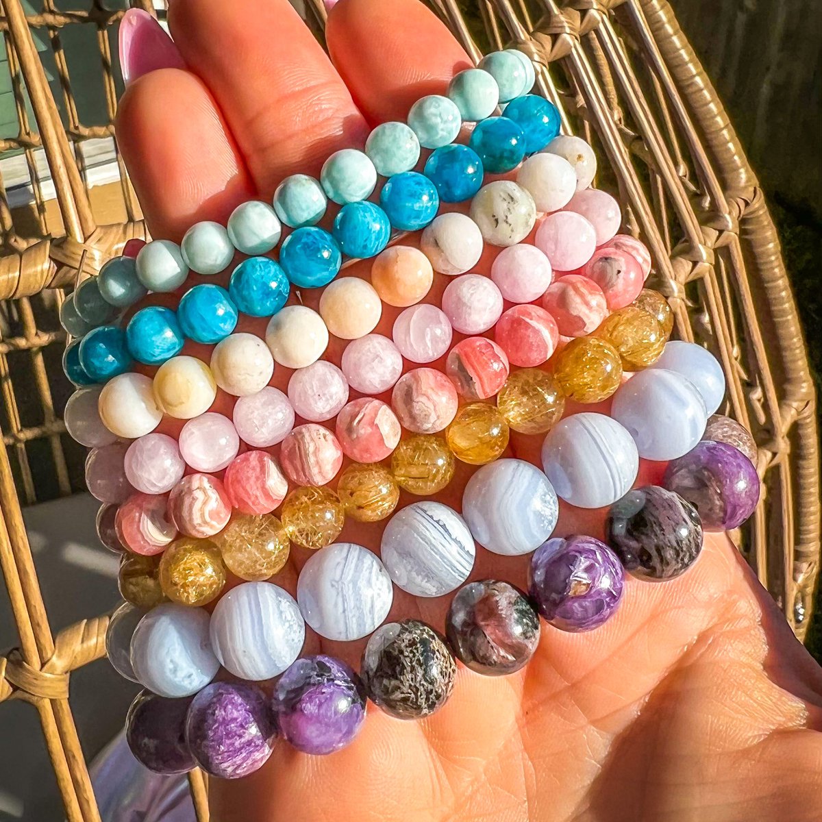 LiveeintheLight's tweet photo. our shop update is LIVE 🧚🏼✨

new bracelets, earrings &amp; necklaces are now in the shop 🌸🦋🌿 

https://t.co/cBGScWdQcL ✨ https://t.co/3iDdQxiEC0