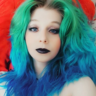 SareBare0420's tweet photo. #NewProfilePic https://t.co/QCcumB0Hu0