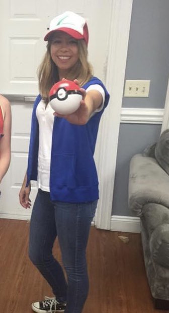 OSRSsid's tweet image. Live with some PokeScape content! 👉twitch.tv/heysid (Halloween, 2015👇)