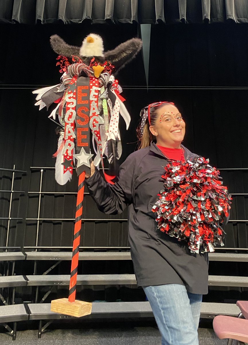 HumbleISD_ESE's tweet photo. Congratulations to 2nd Grade &amp; 5th Grade for winning the pep rally Spirit Stick!❤️🤍🖤🦅 #eseSOAR #RollCallReady https://t.co/YMKEa3D4JN