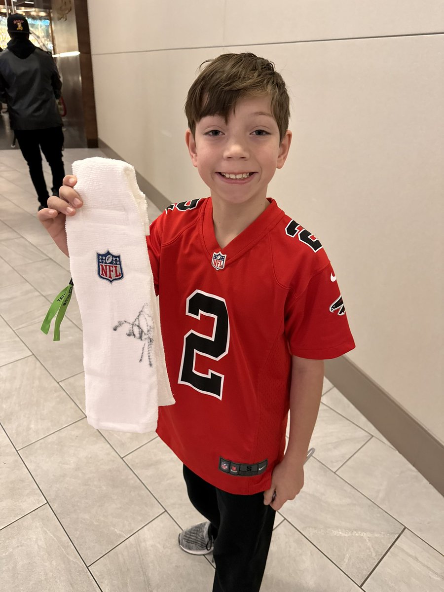 ATLdean's tweet photo. @JJWatt Thank you JJ! Son worn Matty ICE last week thinking you would sack him https://t.co/kdtFSf4Aqq