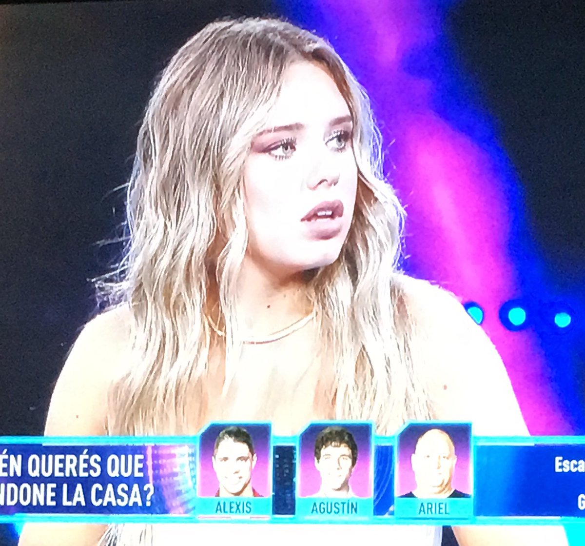 piparitooo's tweet photo. Jajajaj ..ella justo.. ella dice que se cree lo mejor Alfa etc … Y boston???? La soberbia y lo creida de esta es INSOPORTABLE la cego completamente. Menos mal que la sacamos!!!! #chaucoti 🤣🤣🤣 #GranHermanoAR #GranHermano23 #GranHermano https://t.co/CL06a7Ka7r