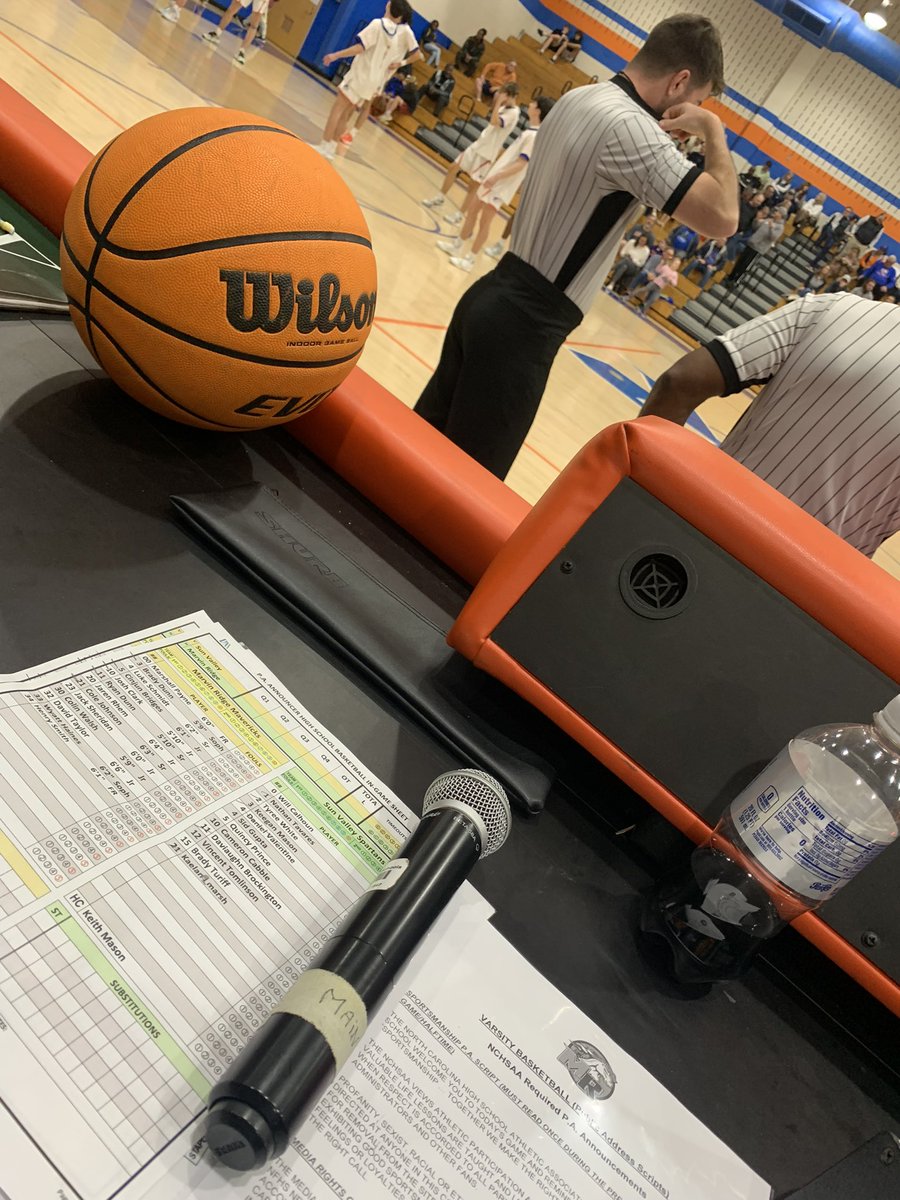 After 9 wonderful years with @AKbasketball @AKWBB i have started a new chapter as the #PAannouncer for @MavAthletics @MarvinRidgeHoop @MavsLadyBball 
Proud to be the voice of #MavsNation