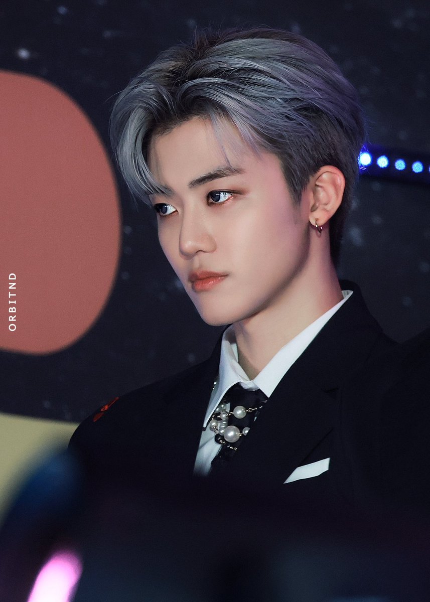 njmhae's tweet photo. will never get over how good he looked this day https://t.co/GFoSnIIv47