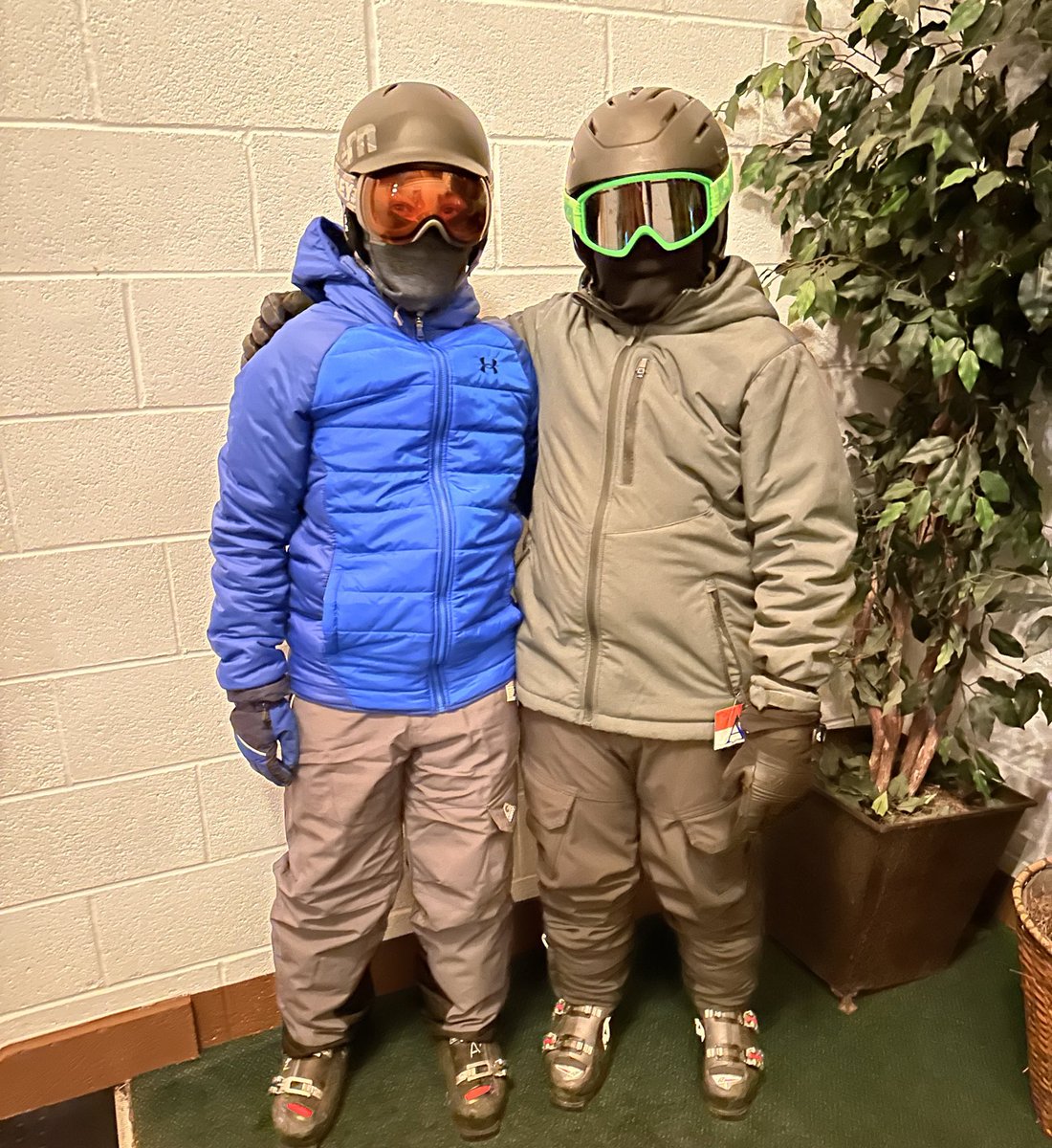 WHMS SKI &BOARD CLUB tweet media