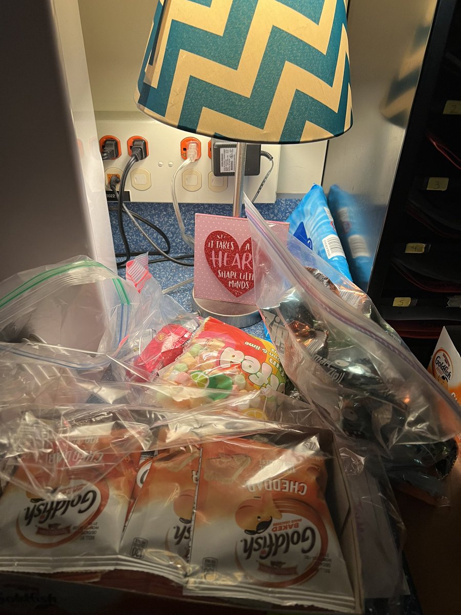 JRobinsonKinder's tweet image. We had our "make-up" PJ party! We've been excited all week to drink yummy hot cocoa &amp;amp; eat our special party treats! #FunFriday #WeWorkedHardAllWeek #ComfyCozy #WeEarnedIt #WeKnowHowToParty