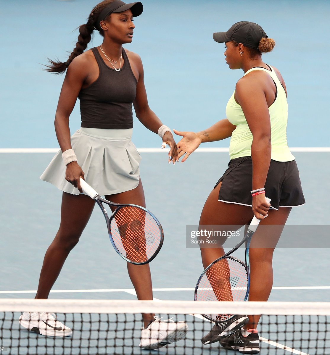 CCSMOOTH13's tweet photo. Asia Muhammad and Taylor Townsend are your champions in Adelaide! 🏆 They defeat top seeds Hunter and Siniakova 6-2, 7-6(2) to win their 1st title together in 3⃣ years. 💪🏼 It's Taylor's 1st doubles title since returning to the tour in April 2022. 👏🏼
#TaylorTownsend
#AsiaMuhammad https://t.co/k5ck599CvV