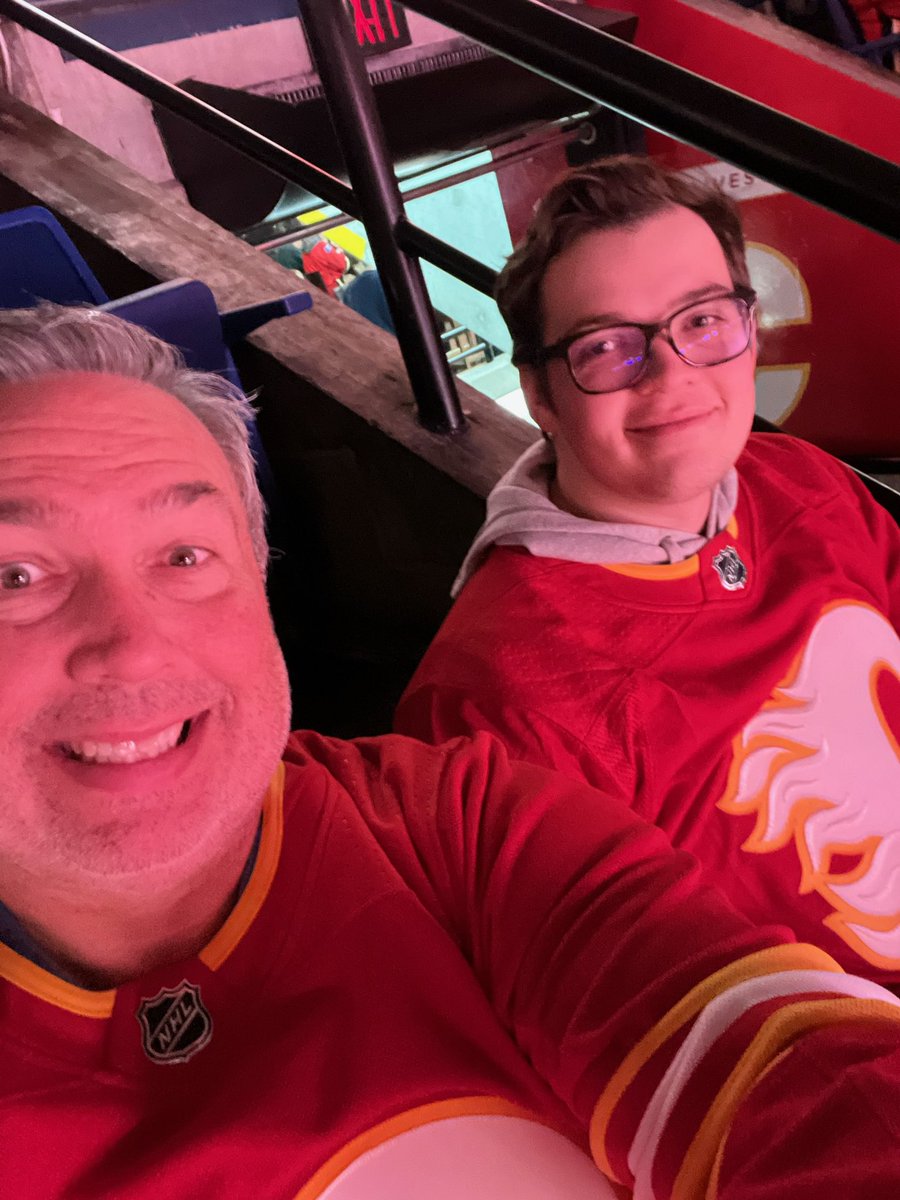 ogie1966's tweet image. #CelebrateCofRed