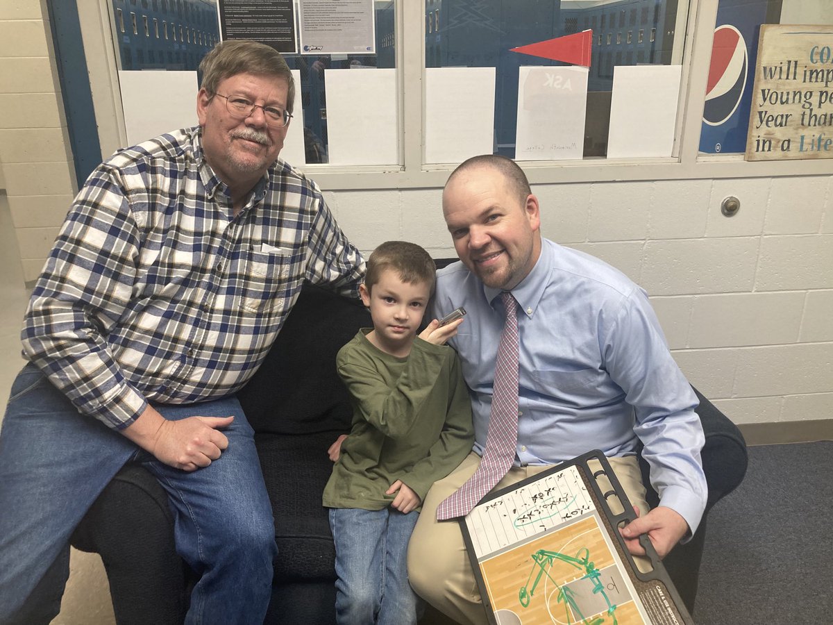 Got some extra help tonight putting my junior reporter to work. I had Cal ask the Storm coach, better known as his dad, the tough questions ⁦<a href="/BV340/">Bureau Valley Storm</a>⁩ ⁦<a href="/BV340Sup/">Jason R. Stabler</a>⁩