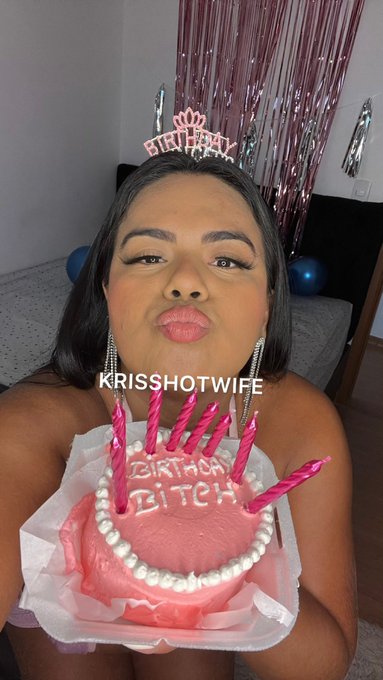 Em primeira m&atilde;o para vcs amores 30% off no meu site de v&iacute;deos https://t.co/dDO5xfq8i2  EM comemora&ccedil;&atilde;o