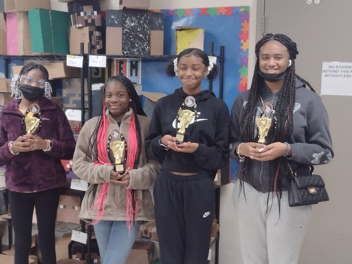ce_robotics's tweet photo. And the winner is....
Our unit on Food Truck has finally concluded. The customers/student body has spoken. Here are the 3rd place (Timeless Burgers), 2nd place (Heritage) and 1st place ( Da Early Bird Inn-DEBI) winners
#PLTW
#DesignandModeling
#stem
#CMS
#Centersd https://t.co/ZrzOWmYzVQ