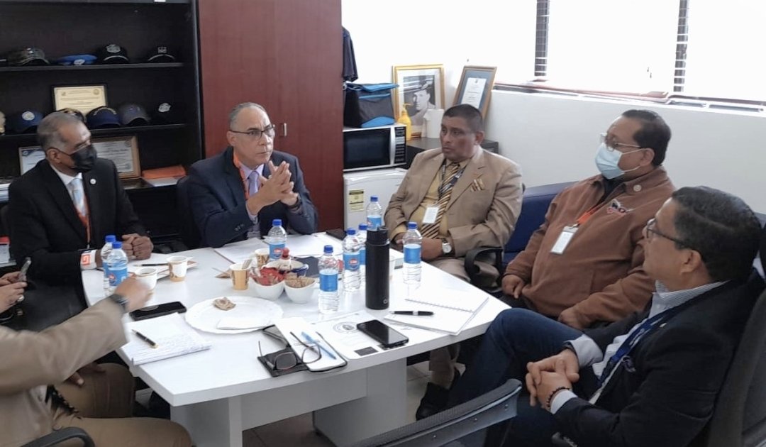 ConapolPMA's tweet photo. Miembros directivos de la Asociación de Profesionales de la Investigación Criminal y Ciencias Forenses y directivos del CONAPOL se reunieron el día 050123 prevaleciendo en este acto el reconocimiento y respeto mutuo buscando el acercamiento entre ambos gremios. https://t.co/f3MKIyoImG