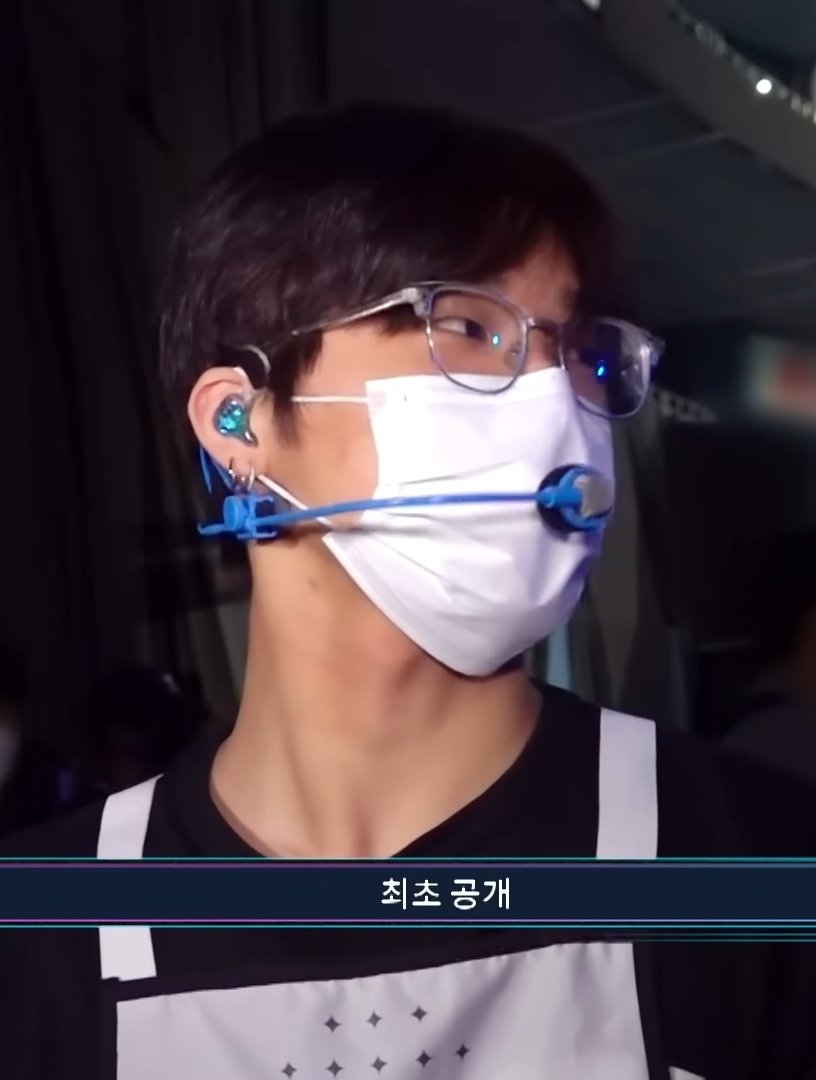 슼껄 tweet media