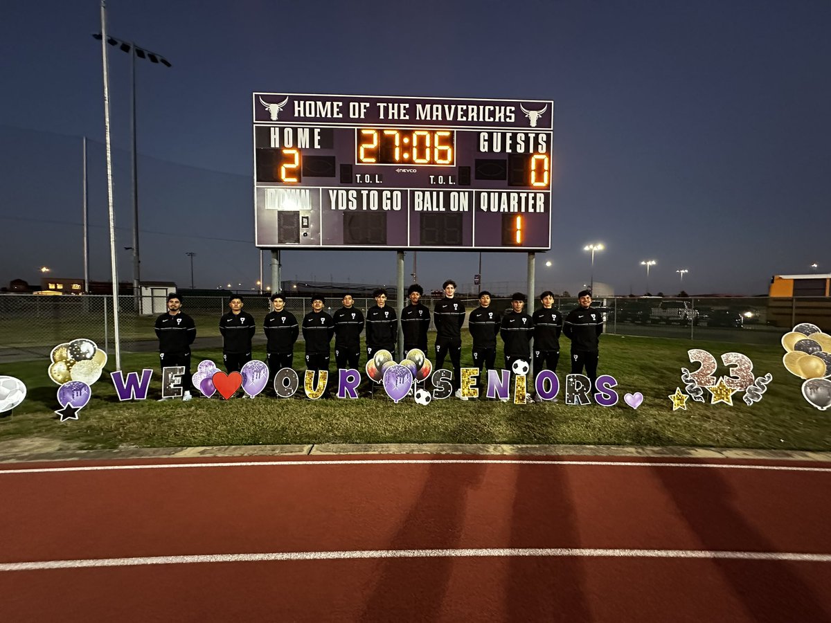 MRHSboys_soccer's tweet image. We love our seniors #class2023