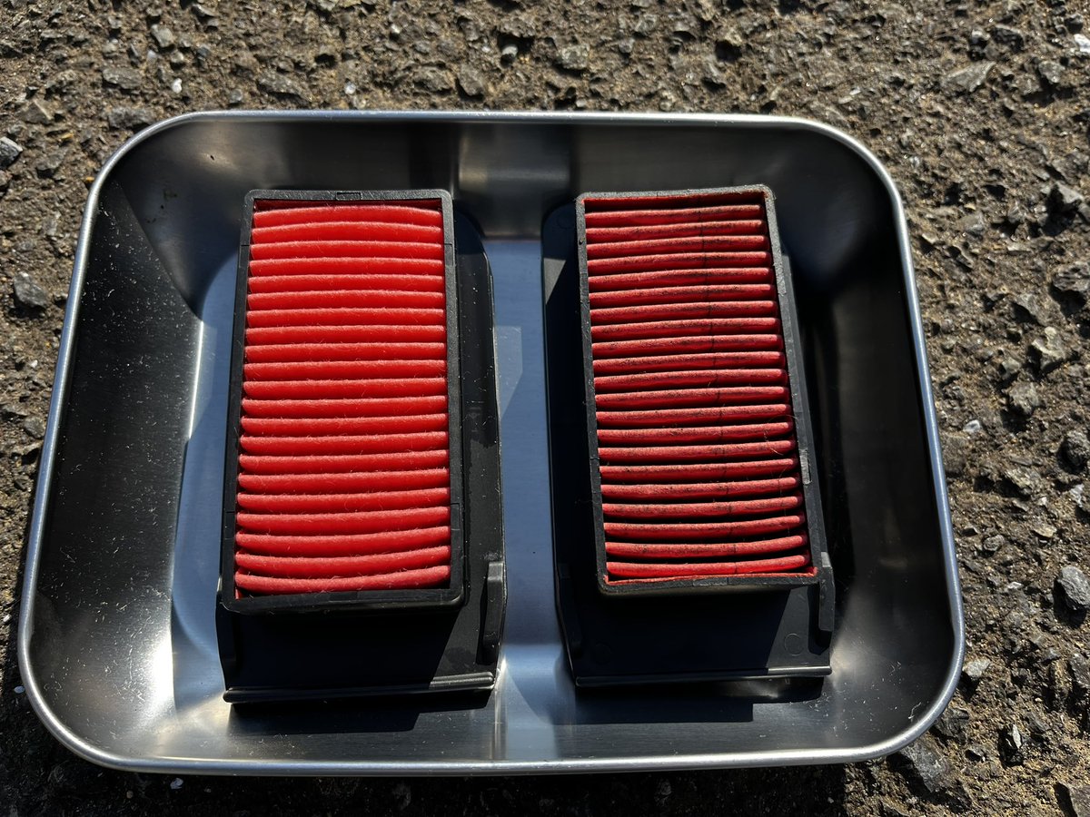 915_wtr's tweet image. セローのメンテナンス
６万キロになったので色々と
交換しました
エアクリーナとプラグ
古くなったＬＥＤテール
ランプ
バッテリーは少し弱ってる
ので充電こちらはそのうちに
変える予定

#YAMHA
#セロー250