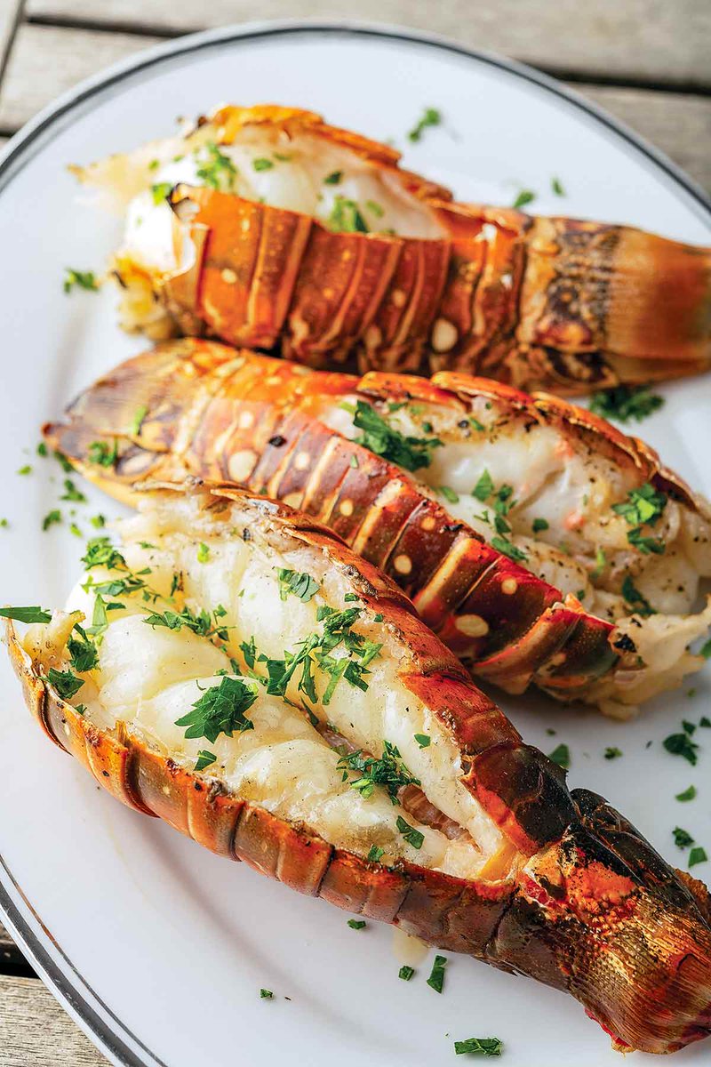 Grilled Lobster! recipe @ leitesculinaria.com/323167/recipes…