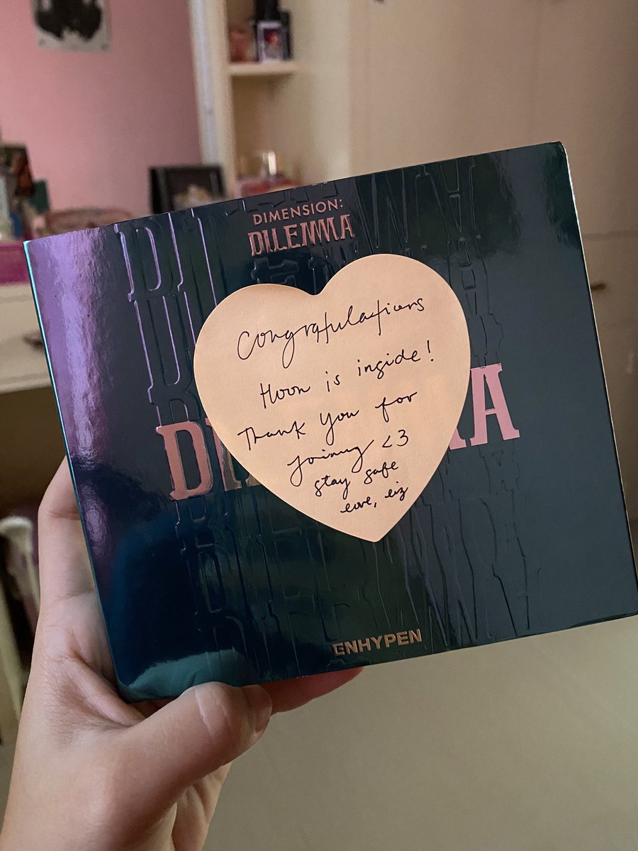 ikeunism_'s tweet photo. omgggg i was just expecting na pc lang yung laman ng parcel, i din't know na may unsealed album pala huhu essential nalang ang wala ko sa d:d albums e and finally meron na ako 🥹 thank u so much @lizziepjs for this ga! i'm so happy 🥺💗 https://t.co/FZ1u6YC0ia
