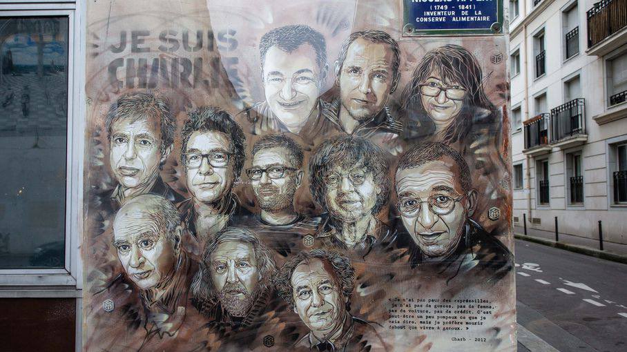 sarahelhairy's tweet photo. 8 ans après le #7janvier2015 et plus que jamais, face aux régimes autoritaires et à ceux qui s’en prennent à nos libertés fondamentales et à nos valeurs, nous sommes Charlie. https://t.co/4ujJaVmqjG