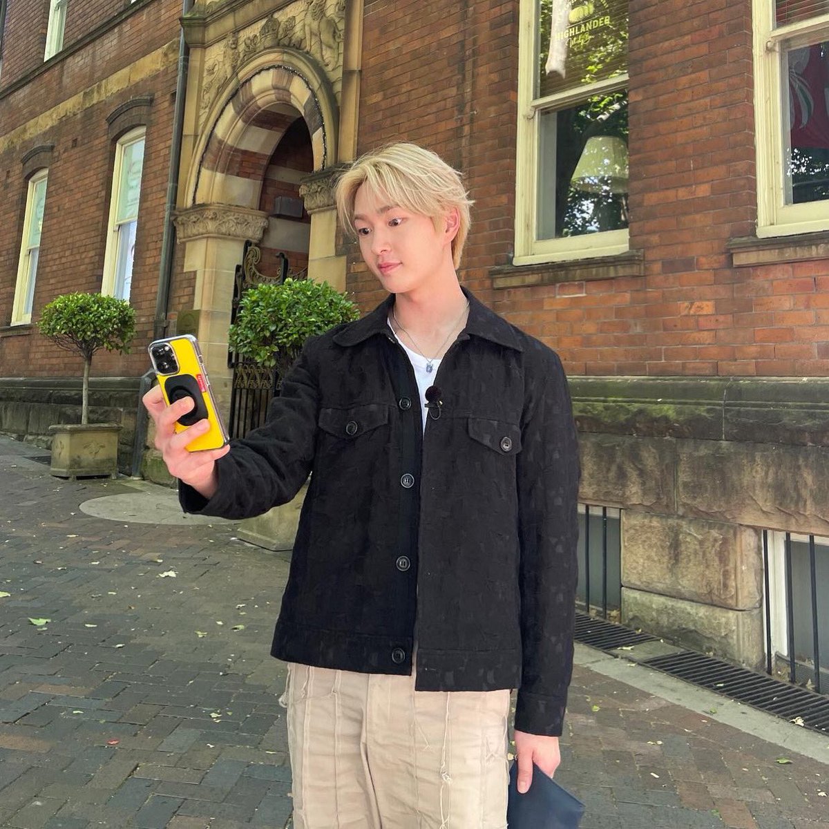 Onew_collarbone's tweet photo. HANDSOME JINKI 😍😍❤️❤️

샤이니 온유 collarbone
#온유 #ONEW #オニュ #온유버블 #SHINee https://t.co/sLBF7v795X