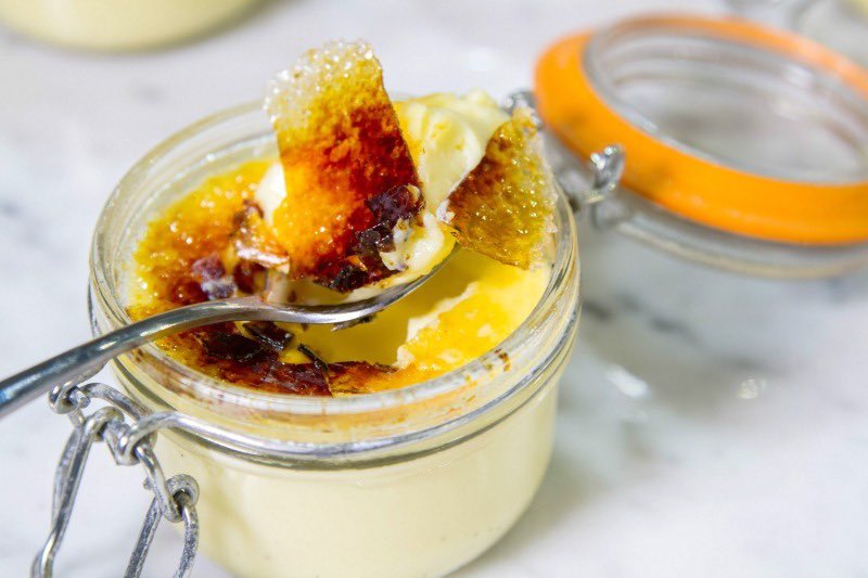 The foolproof cream brûlée is on our menu for 2023. #Cooking #cookerycourse #France #holidays #vacation #Foodie #Food #recipes #kidsactivities #cookingvacation #winelover