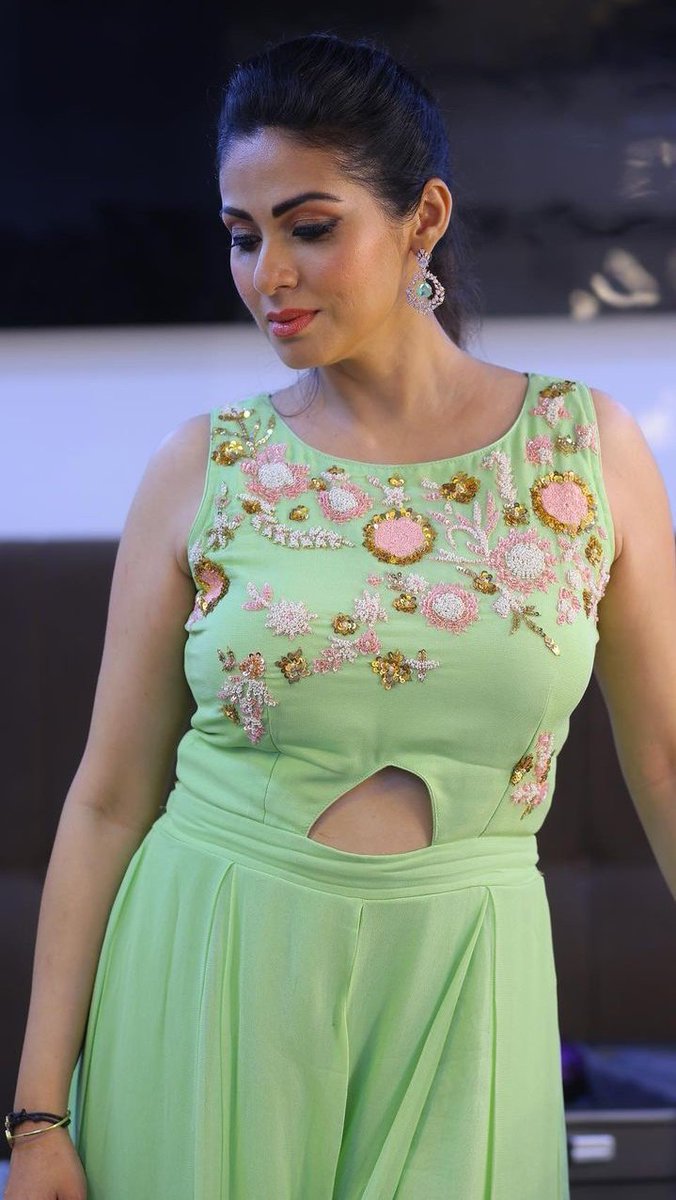 Actress__Glitz_India on Twitter "Sada"