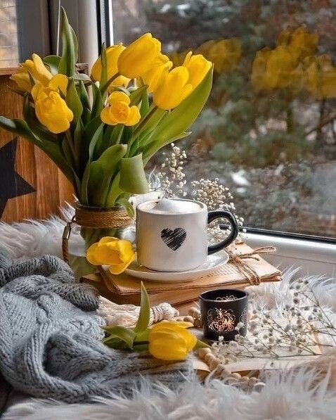 #الحب_بكلمه

على قولت خلف بن هذال

احب اللي محبتهم تدوم سنين ماتنعاف

مهيب اللي محبتهم سحابة صيف خداعة

#شموخ_حرب