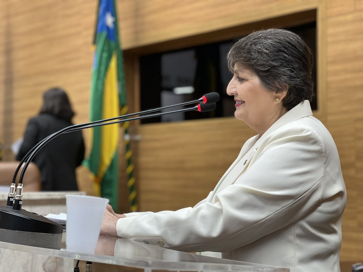 MariaMendoncaSE's tweet photo. Ao longo dos anos, incontáveis foram nossas ações em favor dos sergipanos na Assembleia Legislativa. Nesse post, gostaria de relembrar algumas das principais com vocês. 💭➡️ https://t.co/7QNuNDWqYq