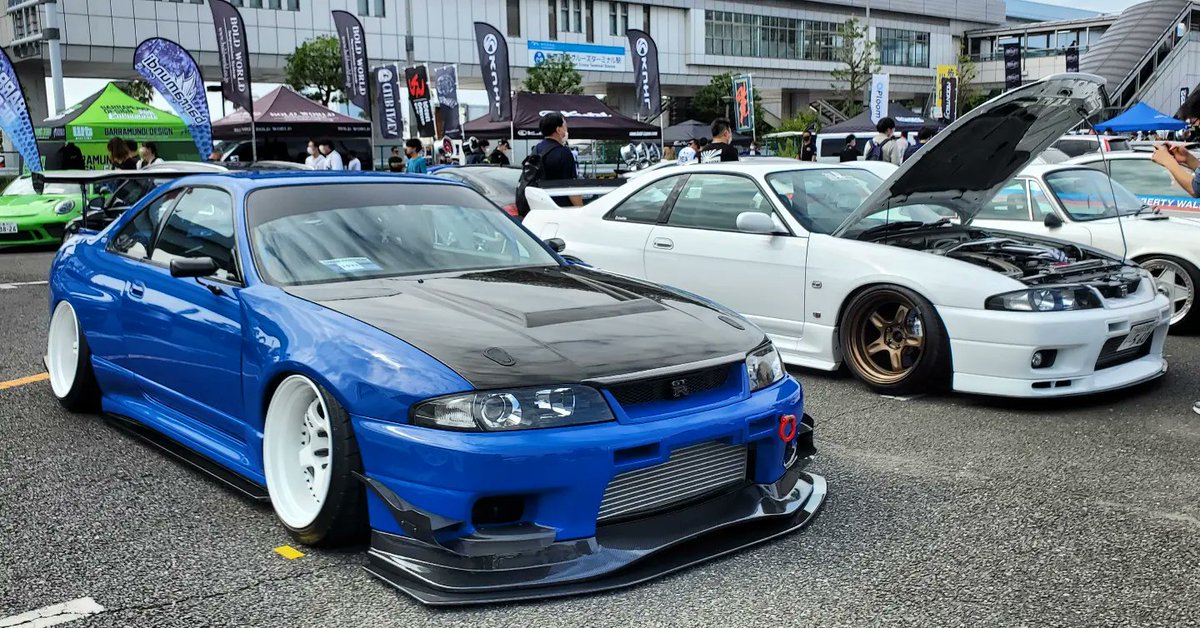 jdmglobalWH's tweet photo. More R33 goodness from StanceNation Japan! Which wheels are you feelin on this chassis, the white Work Meisters or bronze Volk 21C?
#Nismo #R33 #r33skyline #jdm #stancenation #hellaflush #fitment #slammed #SkylineGTR #bcnr33 #RB26dett #R33GTR #GTR #rb26 #workmeister #volk21c https://t.co/BzsAhGrbM9