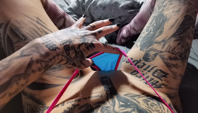 Hallo meine Lieben, bin noch im Bettchen und lasse es heute ruhig angehen. Nachher geht's auf einen Geburtstag<a href="/tag/instalike"class="tags"><span>#instalike</span></a>