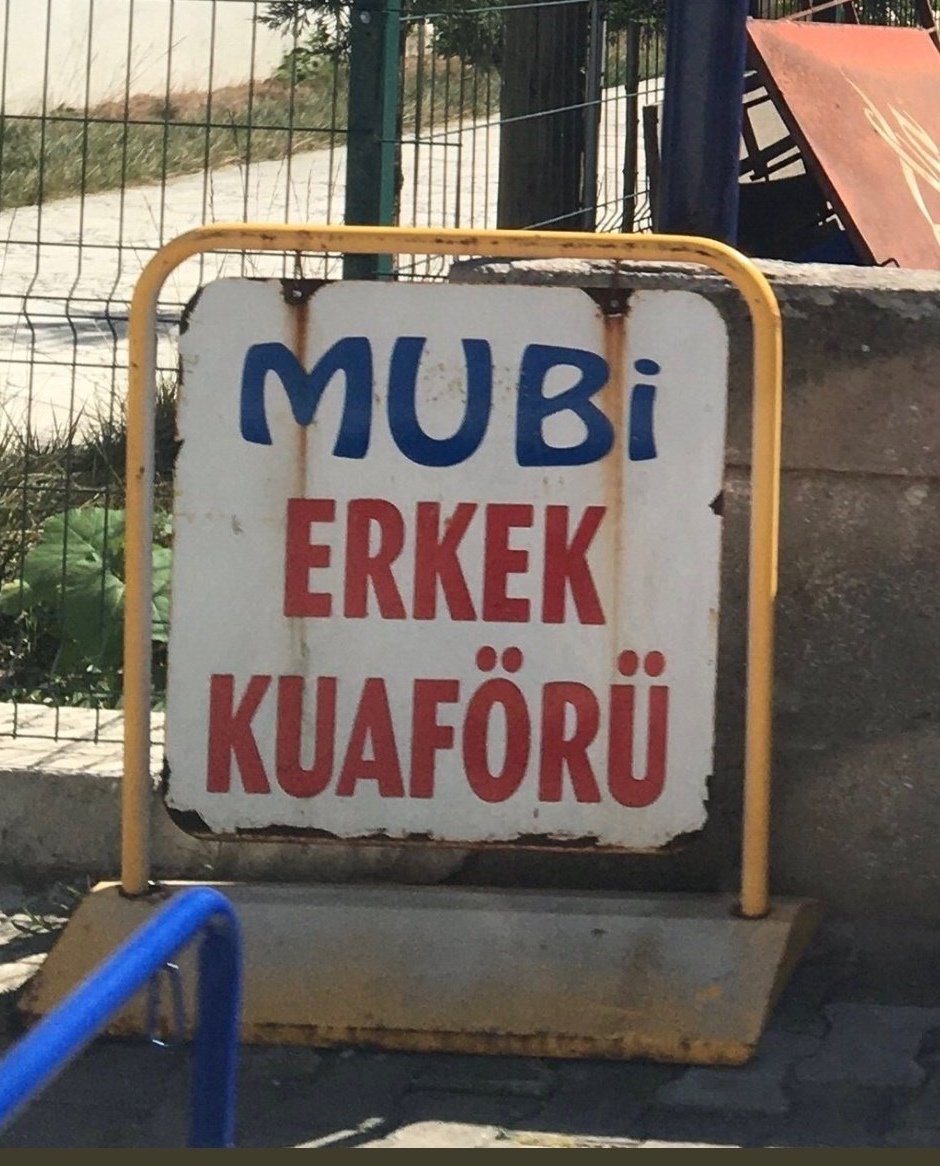 guneybirtek's tweet photo. david lynch saçı: 75₺
tarkovski bıyığı: 65₺
kubrick sakalı: 70₺ https://t.co/ukpflv9omP
