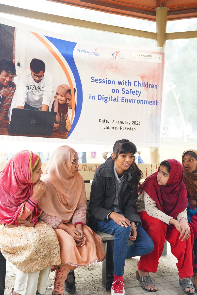 Abatool_'s tweet photo. Today I facilitated a session with adolescent girls on strategies and actions for online safety while using social media/internet. Children have a right to access online spaces without any fear of abuse &amp; exploitation. #OnLineSafety #ChildProtection #EndViolence @AbdullahAFadil https://t.co/ALt9wiFbAf