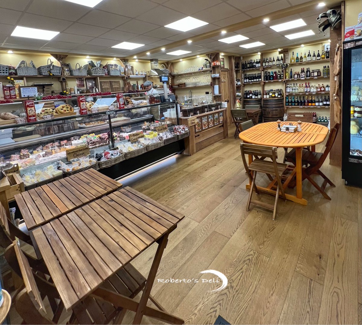 RobertosDeli1's tweet photo. We are open Business as usual.
#besocialcambridge #cambridgemarketsquare #cheeseshop #stneots #englishcheese #shoplocal #wineshop #localbusiness #coffeeshop #saturday https://t.co/sBNKdfLSqo