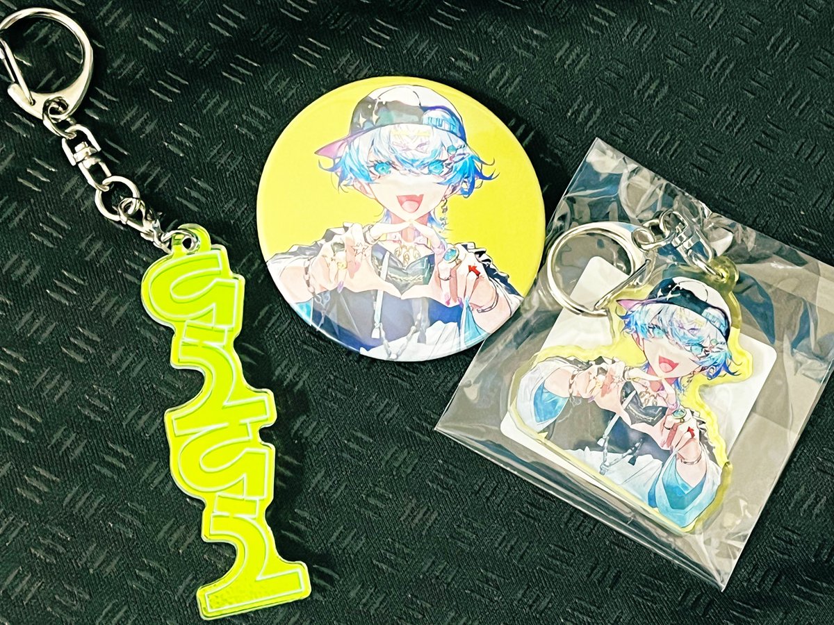 「和田たけあきさんのライブグッズのサンプルいただきましたかわいい 」|村カルキ/商業画集＆個展＆新作技法書発売👹🌙🍙🎋🍘🍵のイラスト