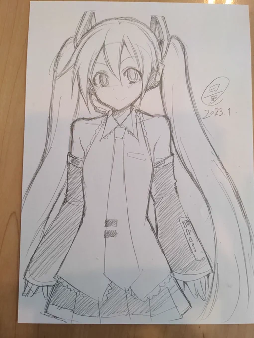 姪っ子から小学校と中学校のトレンドの話を聞いている。やっぱプロセカ流行ってるらしい。今の子供たちが初音ミク知っているというのも不思議な気分になる。 