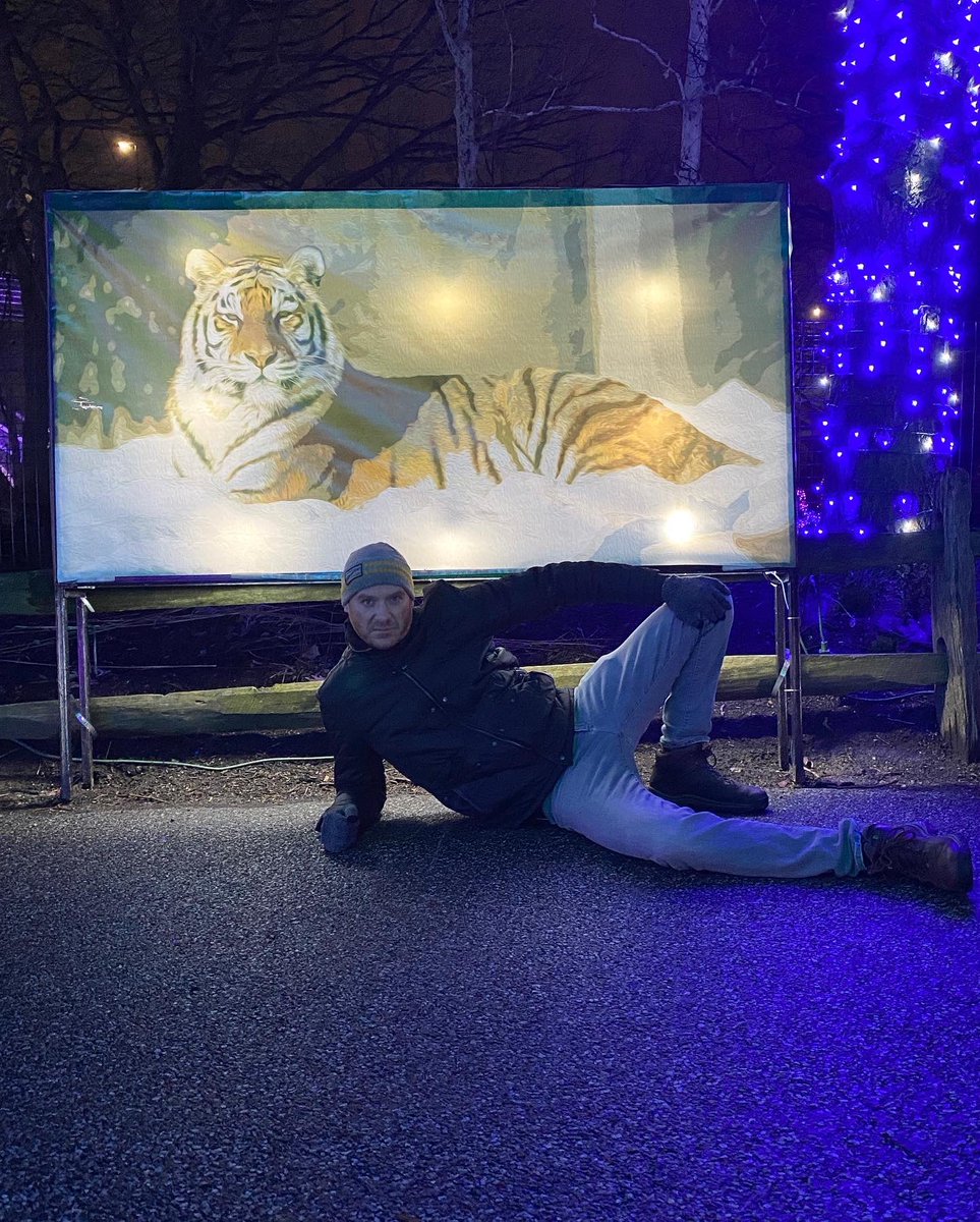 _StephanieHaney's tweet photo. We made it to Wild Winter Lights by the skin of our teeth!
Of course, everyone enjoys the Wild Winter Lights in their own wayโฆ but the important thing is we did it together! #fribae #datenight https://t.co/AQ6e74Zagx