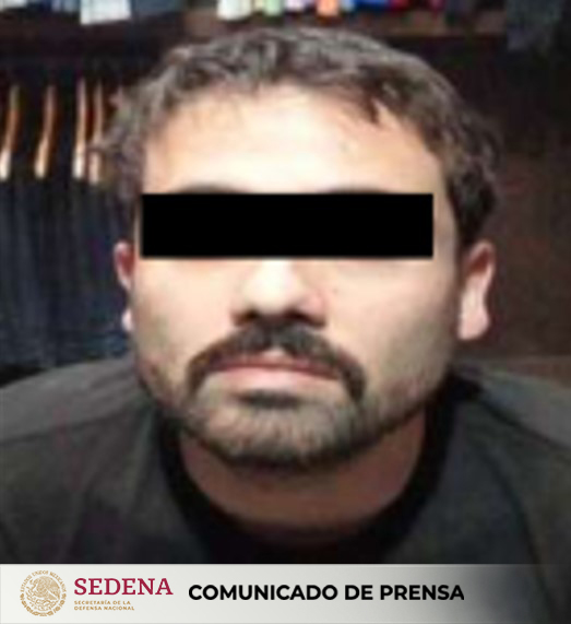 Defensamx1's tweet photo. #Comunicado. Acciones que realizaron el #EjércitoMexicano, #FuerzaAéreaMx y la #GN durante la detención de #Ovidio “N” en #Sinaloa.
#6DeEnero 
https://t.co/16Nj6aNGdX https://t.co/V3pcL4rGk6