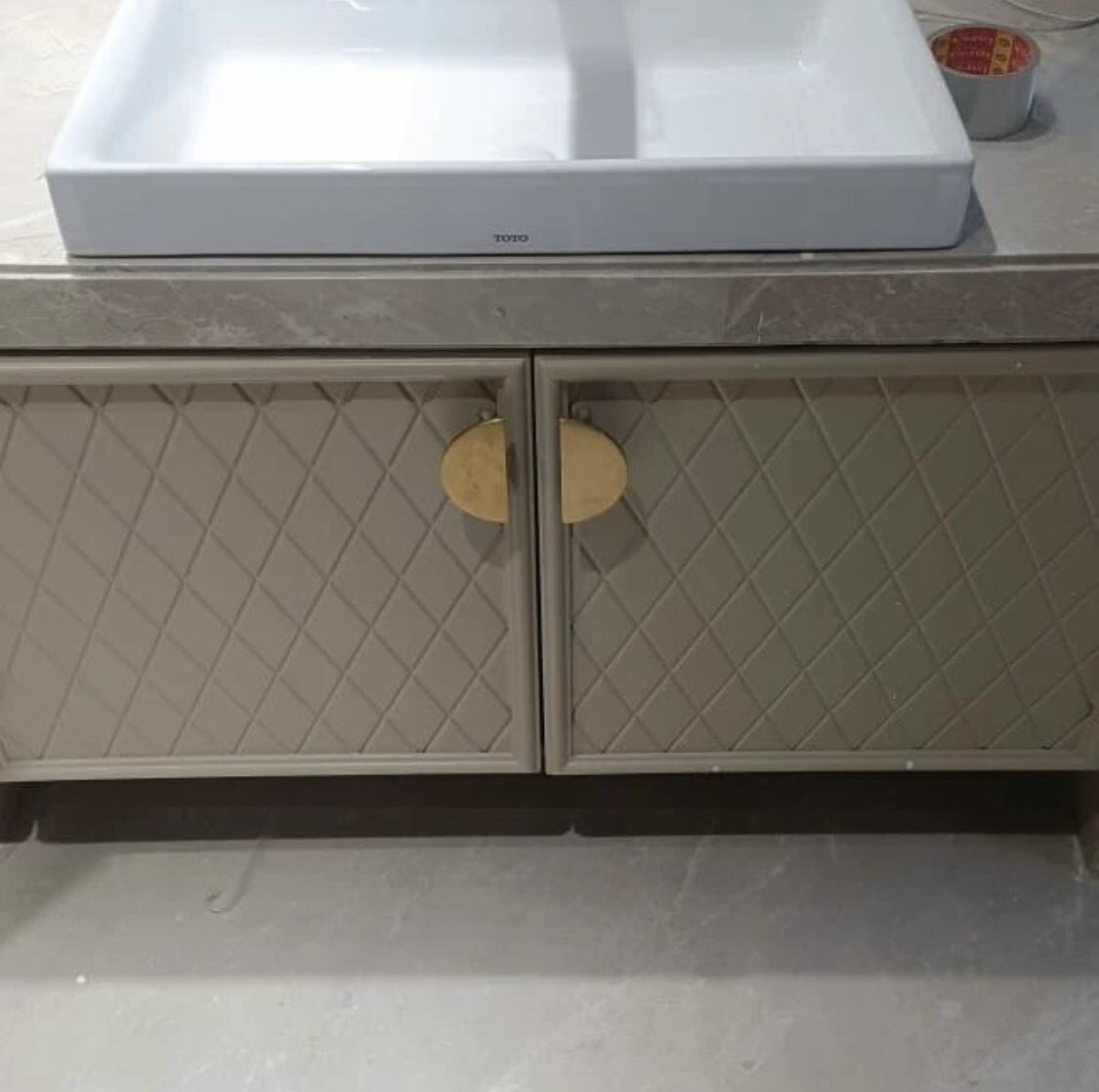 ajeetpgdm10's tweet image. हरे कृष्णा🙏🙏
Today one more premium project completed @ vikashpuri- Premium Floor-Delhi India 🇮🇳 
For more information call on-09911114980#raemspace
#modularkitchen #RaemDesigns#modularkitchenmanufacturer #modularkitchendelhi #modularkitchendealers #modularwardrobe #modularfur