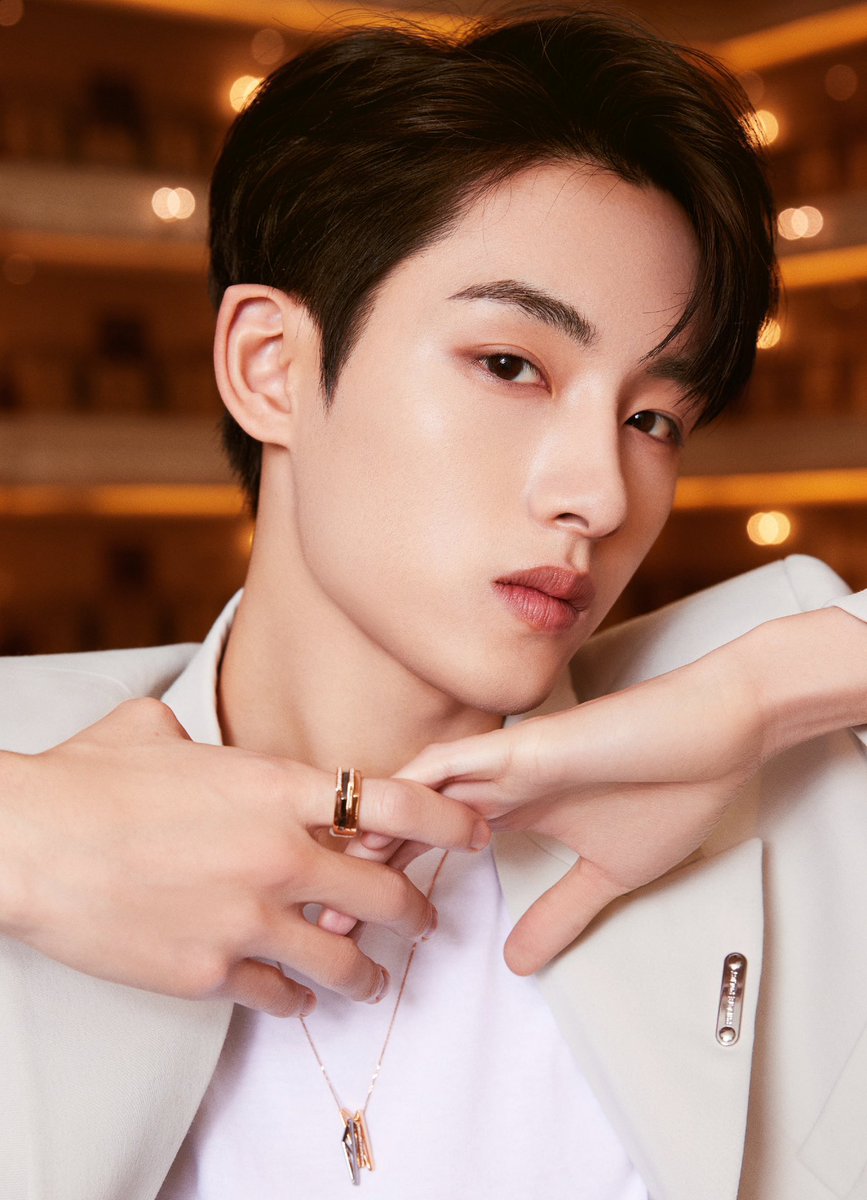 ต่งซือเฉิงขายจิวเวอรี่สร้างเรื่องละ