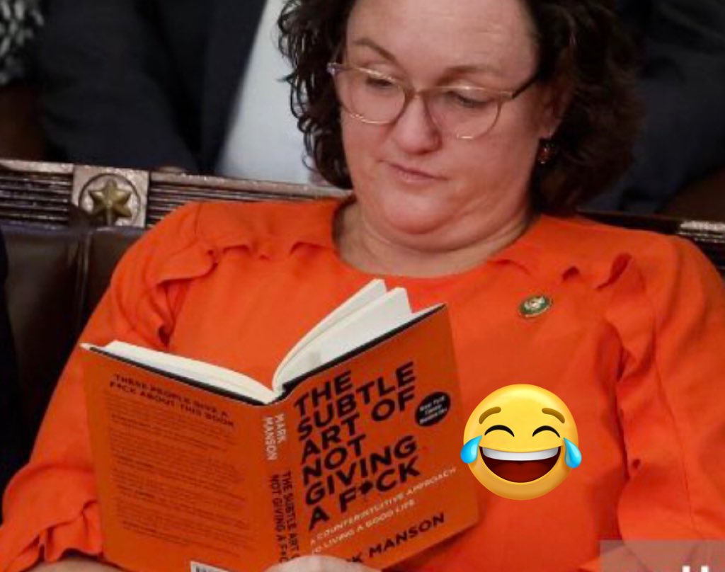 NickKnudsenUS's tweet photo. We love you, @katieporteroc. https://t.co/RwMa4omnHu