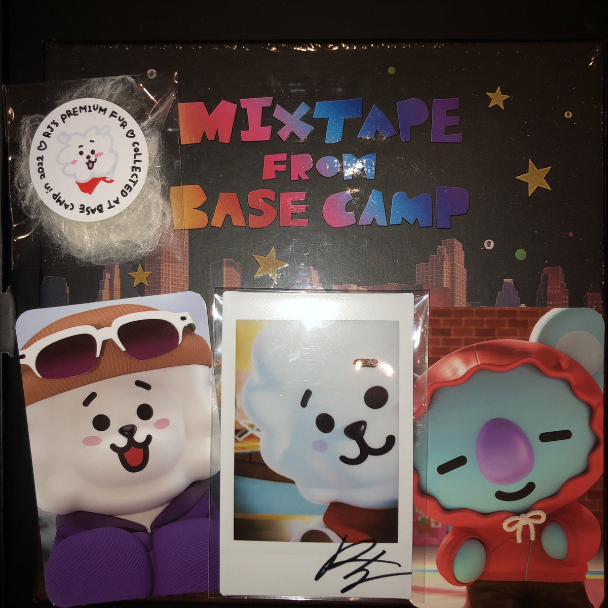 My pulls from the #bt21mixtape!
Thanks RJ for your autograph and alpaca fur 😂 

#2022BT21FESTIVAL #BT21 #5th_ANNIVERSARY #BT21_5周年