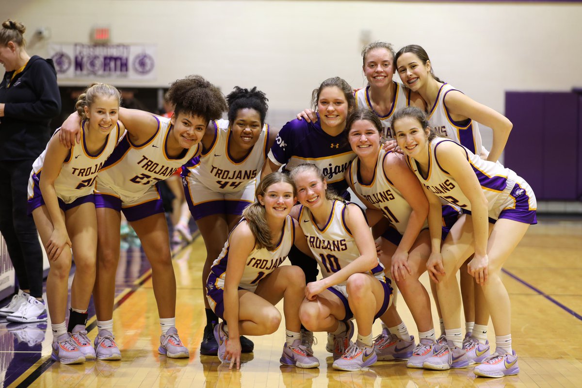 jenstephens70's tweet photo. Trojans win! 42-37 vs St. Charles East. Way to finish!!! 💜🤍#freethrowswingames #wearedgn @LadyTrojanHoops @dgnathletics https://t.co/9oIR1vn1xy