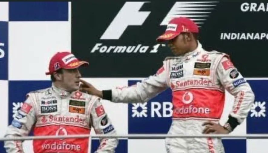 f1_naija's tweet photo. Our best wishes go out to 8-time World Champion Sir Lewis Carl Hamilton as he celebrates his 38th birthday today.  🎉 🥳 

#F1 https://t.co/7cEhYWwdBh