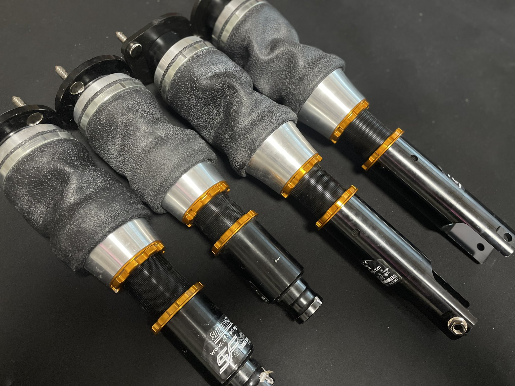 ROAMAIR製エアサスエアーバッグ ROAMAIR】車高調エアサス化用エアバッグ エアサス スリーブ