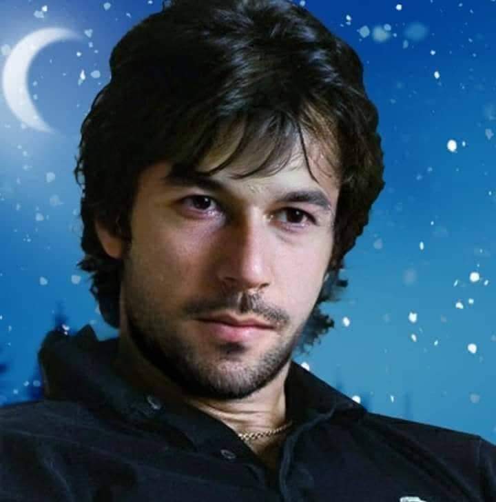 RRajput323's tweet photo. @Karachi__Wali Ye Meri favorite pic hain 
So cute https://t.co/ayVDOO25Ou