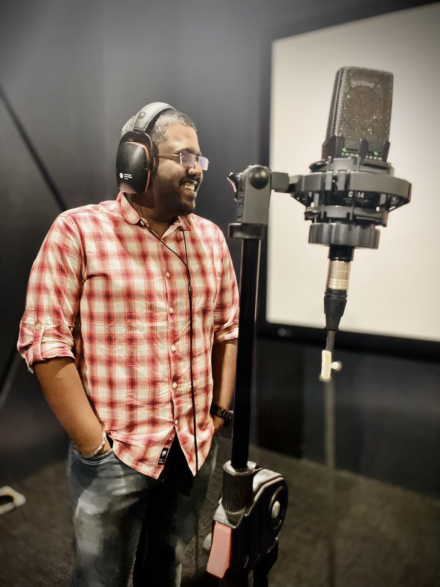 Vignesh Narayanan Ganesalingam tweet media